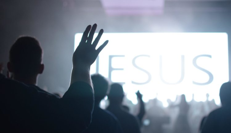 Católicos em cultos de outras religiões