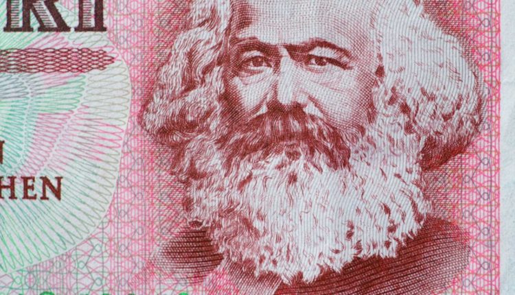 Porque Catolicismo e Marxismo são incompatíveis