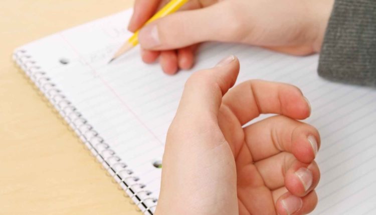 Colar em provas e exames é pecado