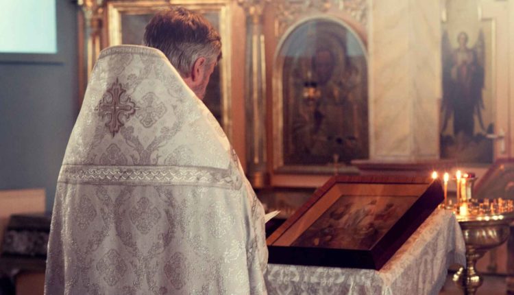 Como Deus pode falar com a criatura