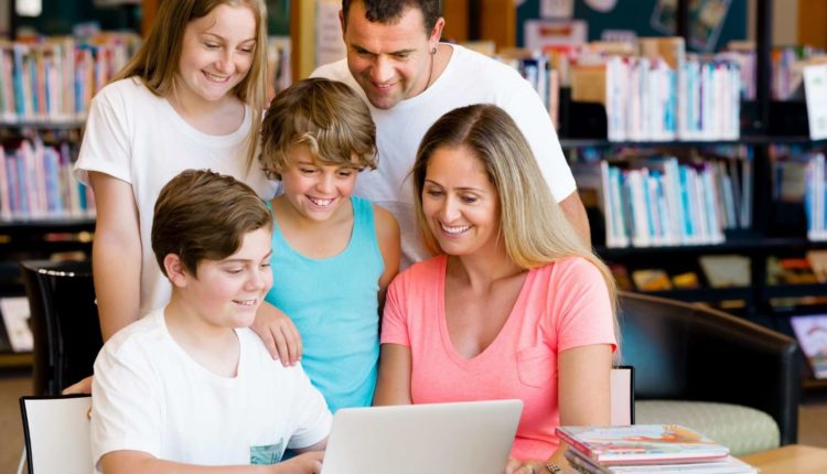 Porque aprender latim em família