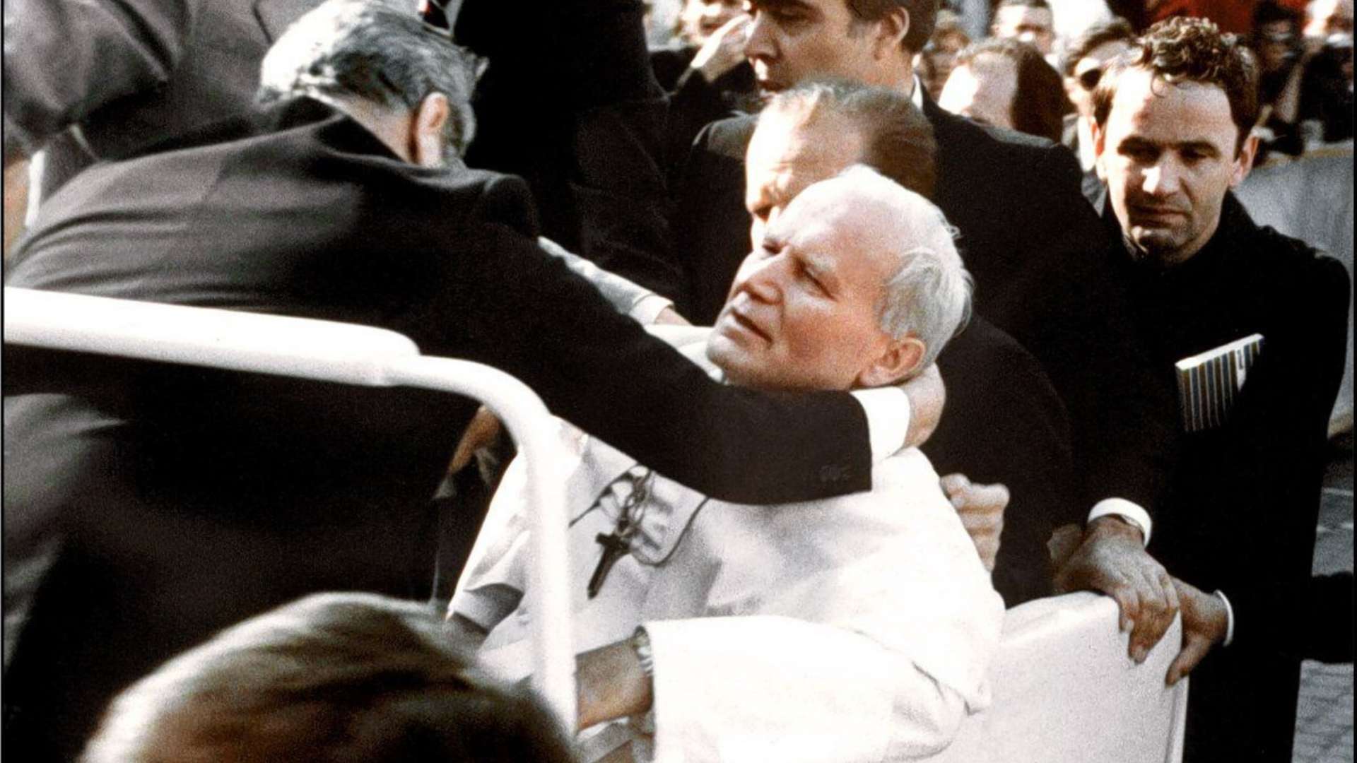 As três intervenções que salvaram João Paulo II
